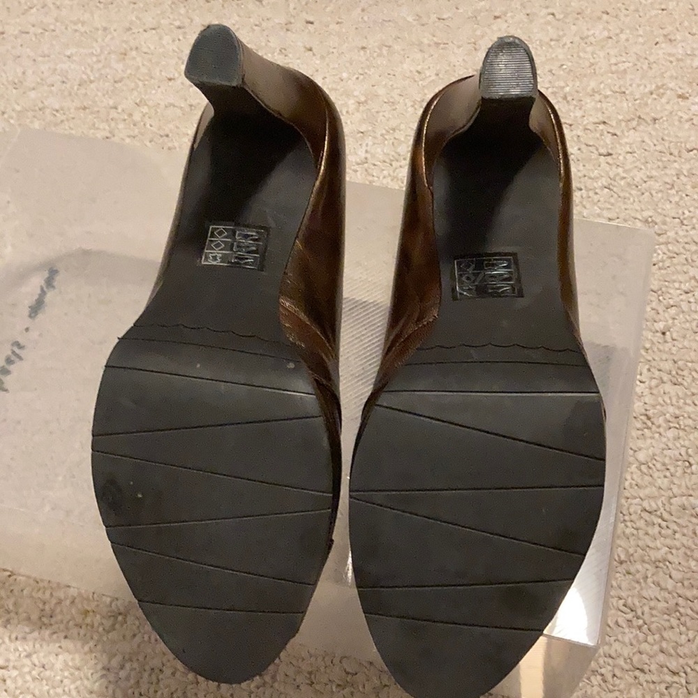 Beautiful bronze heels - Picture 4 of 6